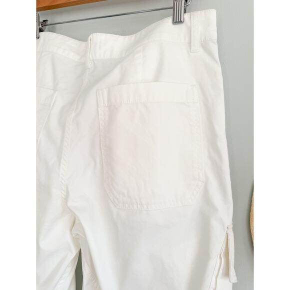 Madewell | NWT The Barrel-Leg Utility Pant in Garment-Dyed Twill in White | Sz 6 - Picture 9 of 11